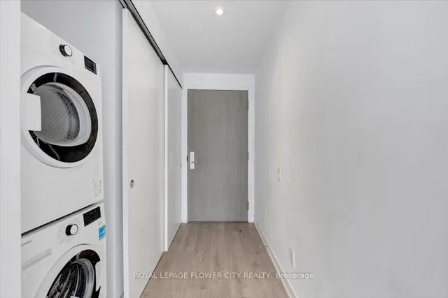 Additional image 7 of 161 Roehampton Ave Unit 4108