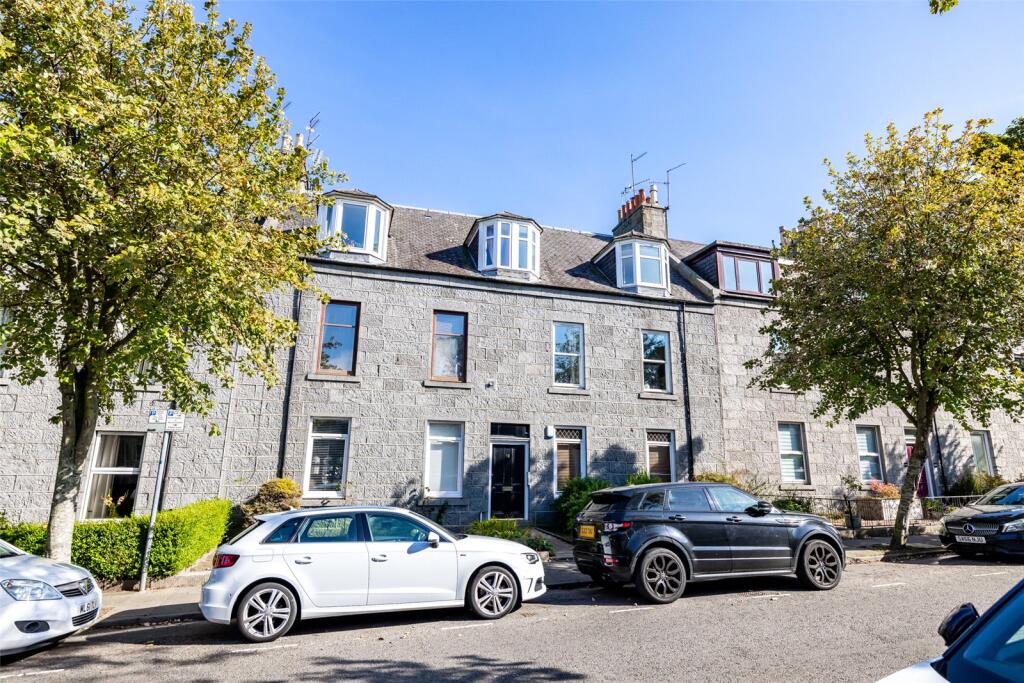 Watson Street, Attic Left, Aberdeen, AB25