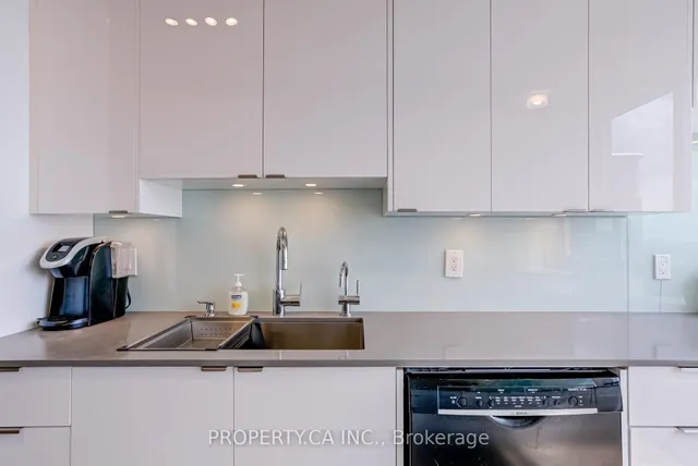 Additional image 14 of 8 Hillcrest Ave Unit PH 201