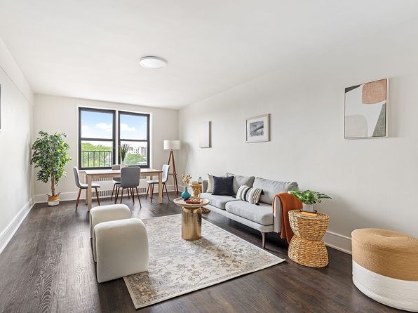 160 Ocean Pkwy APT 6C, Brooklyn, NY 11218