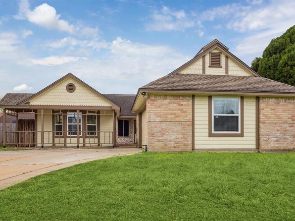 12007 Fairpoint Dr, Houston, TX 77099