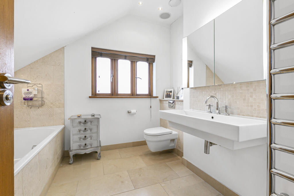 Additional image 21 of Danesbury Park Road, Welwyn, Hertfordshire, AL6