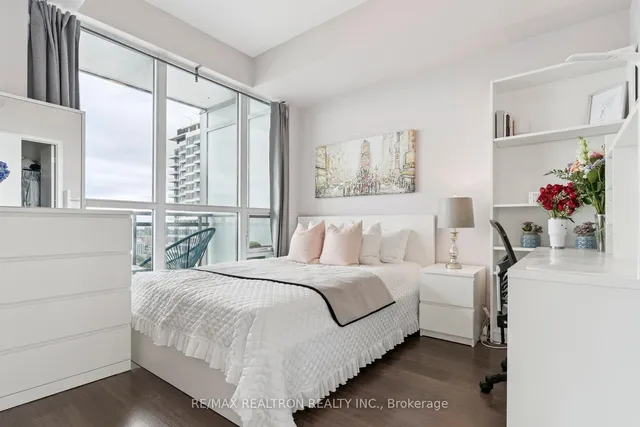 Additional image 32 of 89 Dunfield Ave Unit 2407