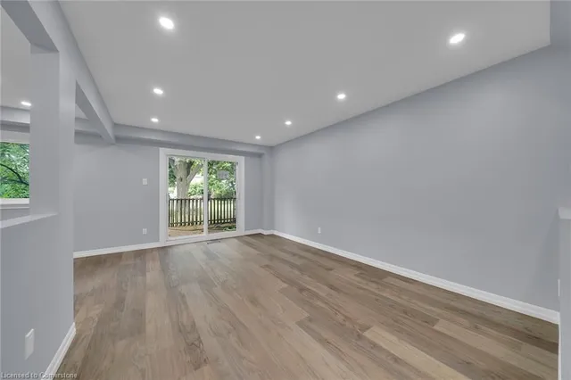 Additional image 20 of 451 Woodview Rd Unit 4