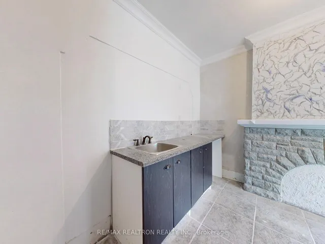 Additional image 31 of 778 Pape Ave