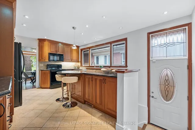 Additional image 16 of 23 Palomino Cres