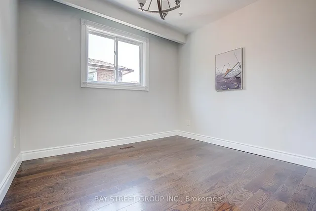 Additional image 13 of 10 Beamsville Dr