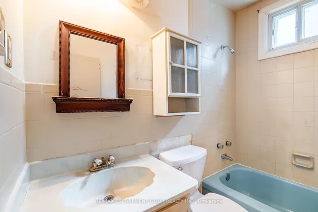 Additional image 18 of 26 MARTIN Rd