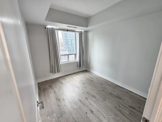 Additional image 17 of 90 Absolute Ave Unit 808