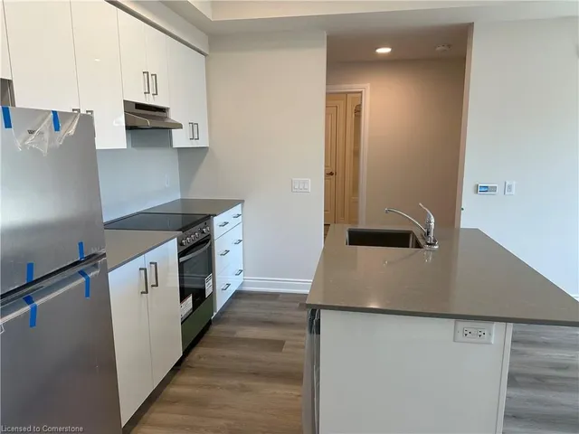 Additional image 8 of 259 King St Unit 2D