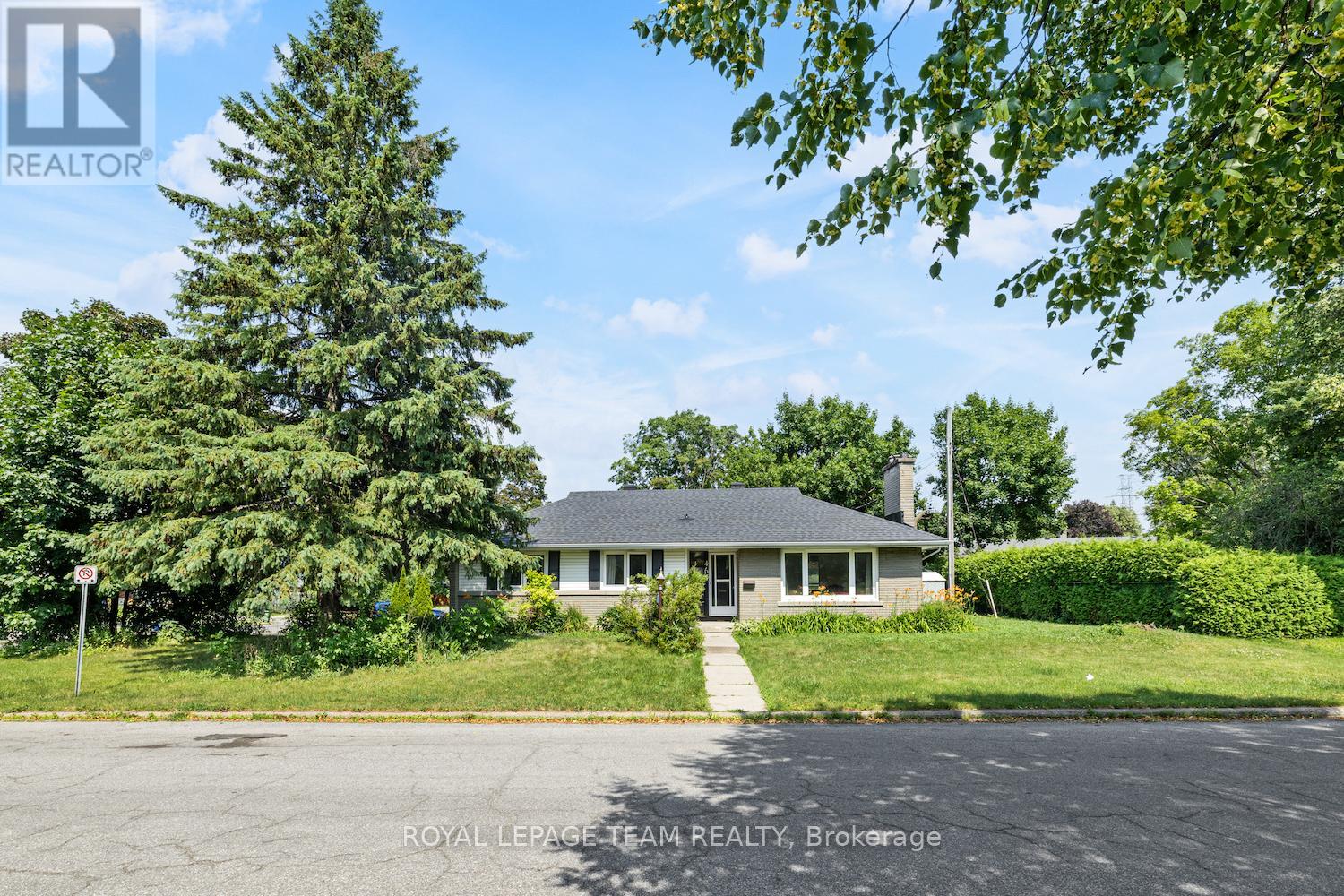 467-469 BRAYDON AVENUE|Ottawa, Ontario K1G0W7