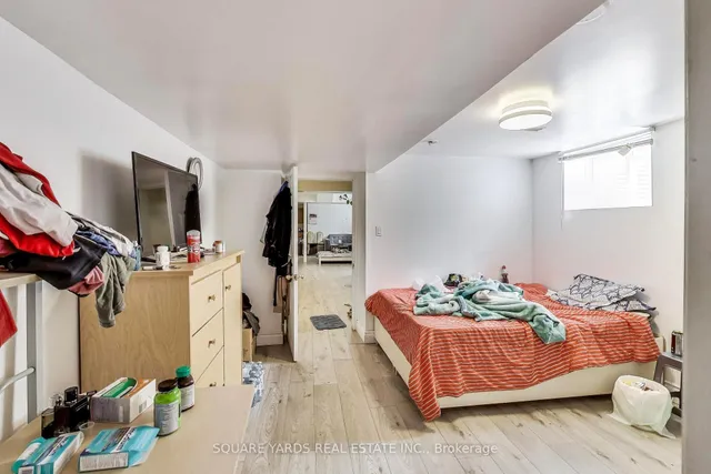 Additional image 42 of 59 Adirondack Cres