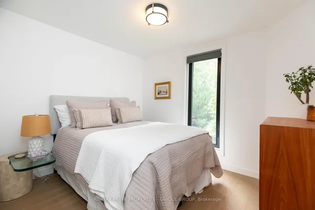 Additional image 28 of 137 Marlborough Pl