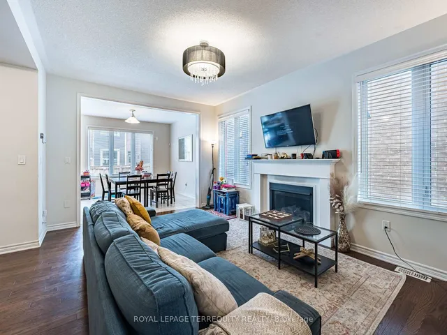 Additional image 10 of 903 Penson Cres