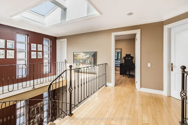 Additional image 24 of 26 Prennan Ave