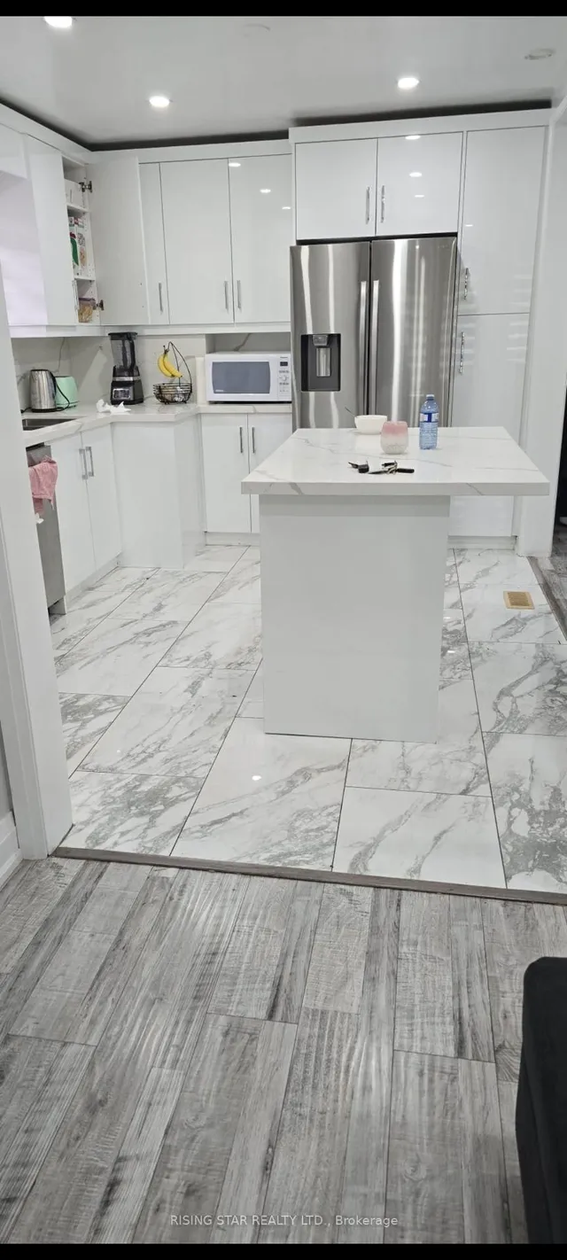 Additional image 9 of 73 Seacliff Blvd