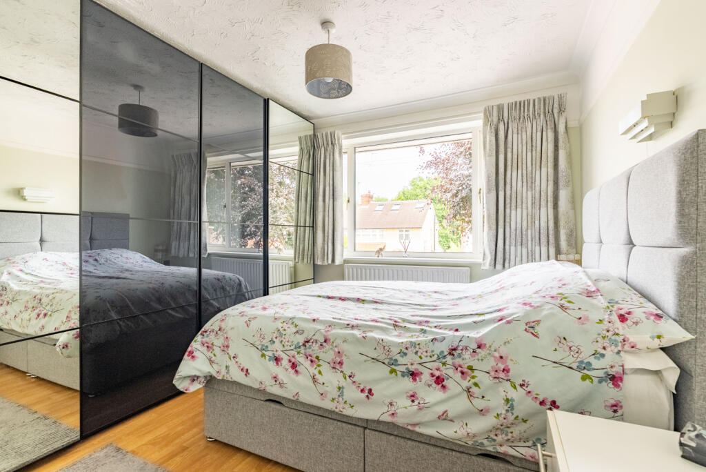 Additional image 10 of Oakwood Drive, St. Albans, Hertfordshire, AL4