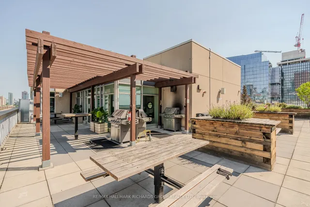 Additional image 19 of 230 King St Unit 1220