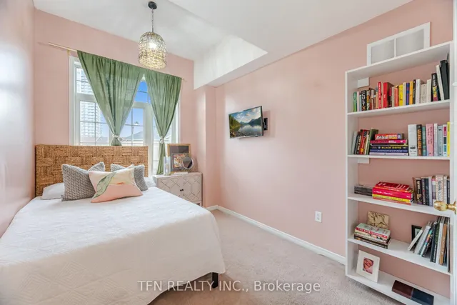 Additional image 19 of 51 Portrush Tr