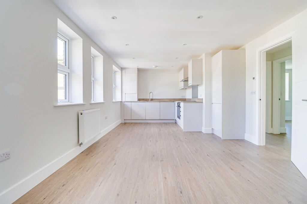 Additional image 8 of Marlborough Park, Southdown Road, Harpenden, AL5