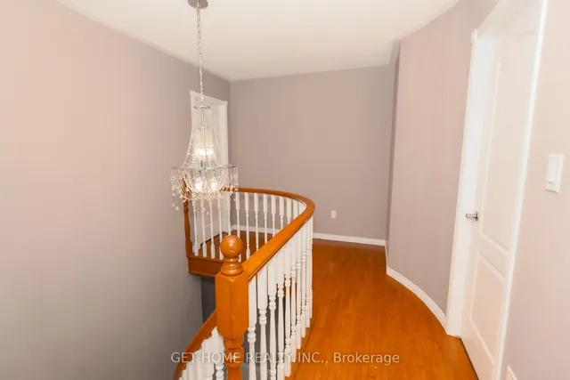 Additional image 17 of 111 AUBREY Ave