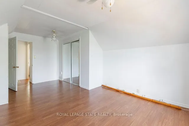 Additional image 33 of 14 Allan Ave