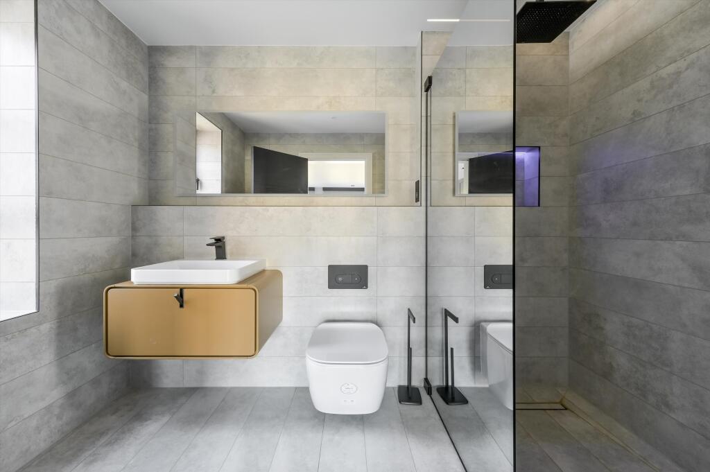 Additional image 42 of Brookmans Avenue, Brookmans Park, Hatfield, Hertfordshire, AL9