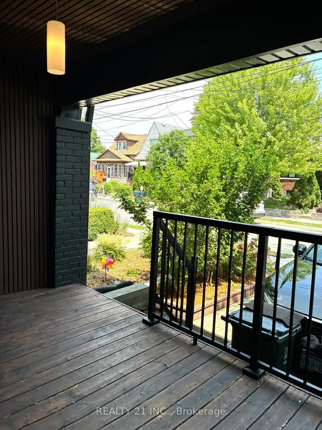 Additional image 4 of 92 King Edward Ave Ave