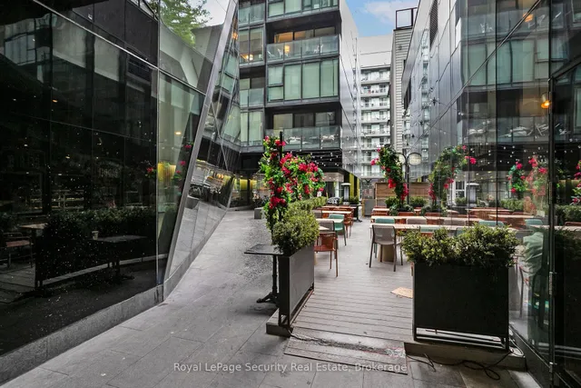 Additional image 24 of 629 King St Unit 320