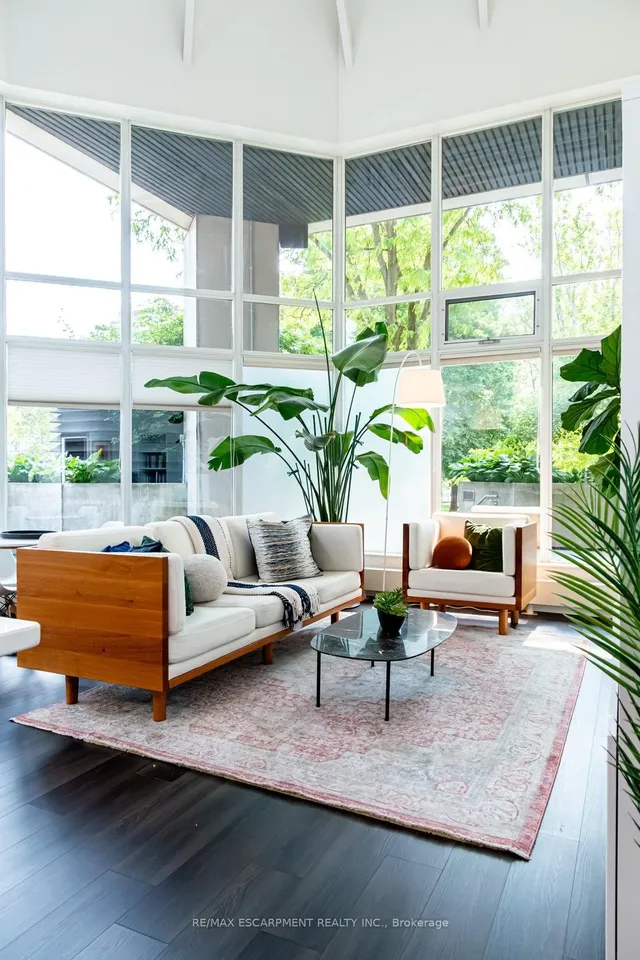 Additional image 10 of 66 Bay St Unit 102