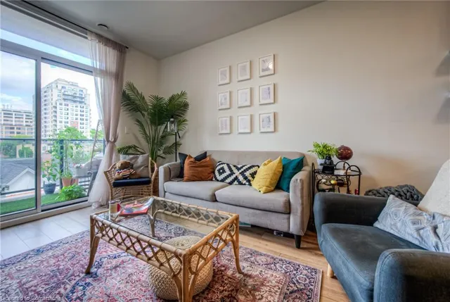 Additional image 14 of 399 Queen St Unit 418