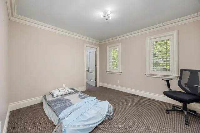 Additional image 19 of 10 Bainbridge Ave