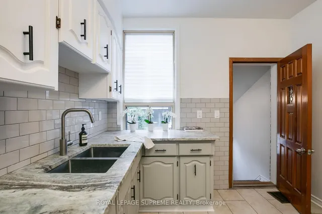 Additional image 17 of 255 Howland Ave