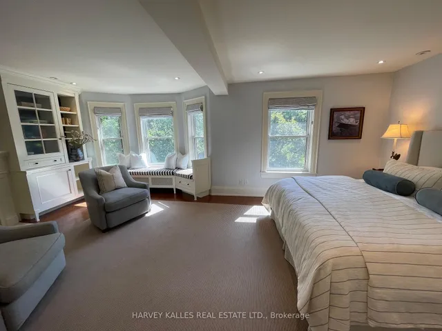 Additional image 32 of 8 Edgewood Cres