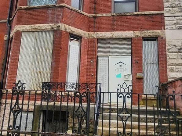 3143 S Giles Ave, Chicago, IL 60616