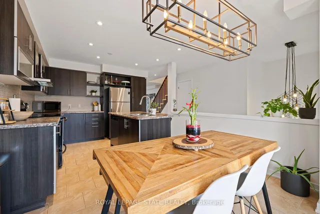 Additional image 22 of 136 Crafter Cres