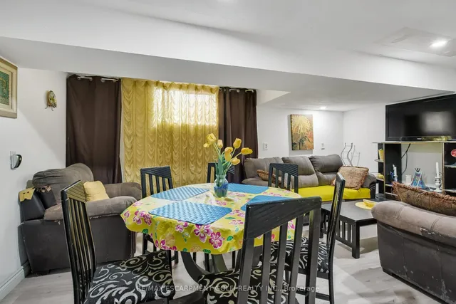 Additional image 24 of 271 Margaret Ave