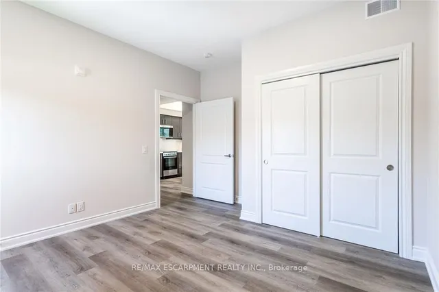 房产图片 14 - 261 KING街 301单元 - 3A