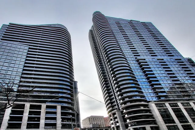 21 Carlton St Unit 3809