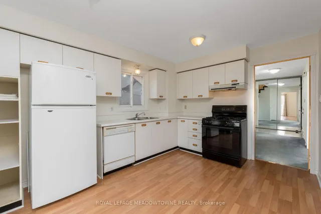 Additional image 11 of 34 Metzak Dr