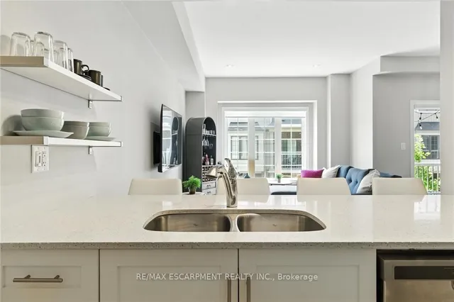 Additional image 12 of 377 GLANCASTER Rd Unit 37