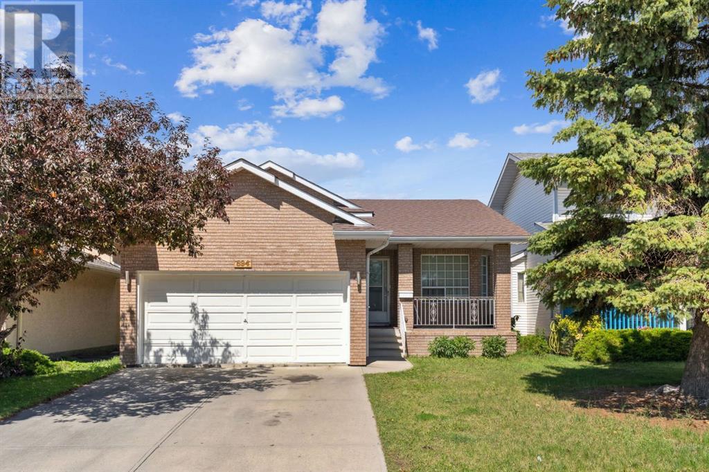 894 Applewood Drive SE|Calgary, Alberta T2A7P2