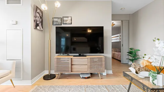 Additional image 25 of 70 Town Centre Crt Unit 405