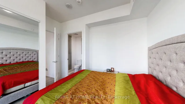 房产图片 28 - 70 Annie Craig Dr 单元 2703