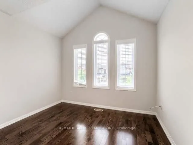 Additional image 31 of 923 Vickerman Way