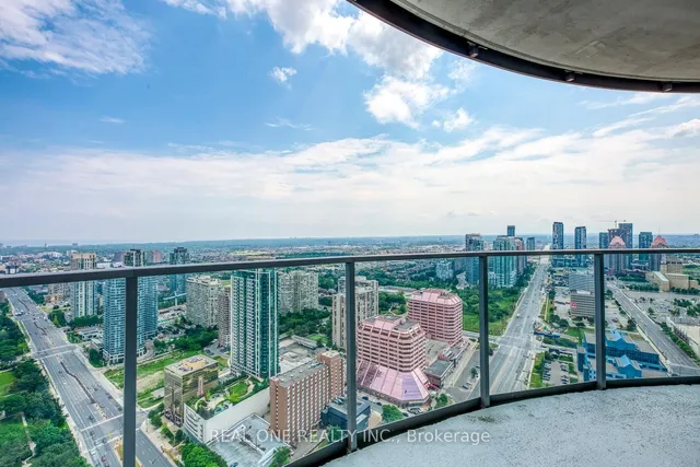 Additional image 33 of 60 Absolute Ave Unit 4402