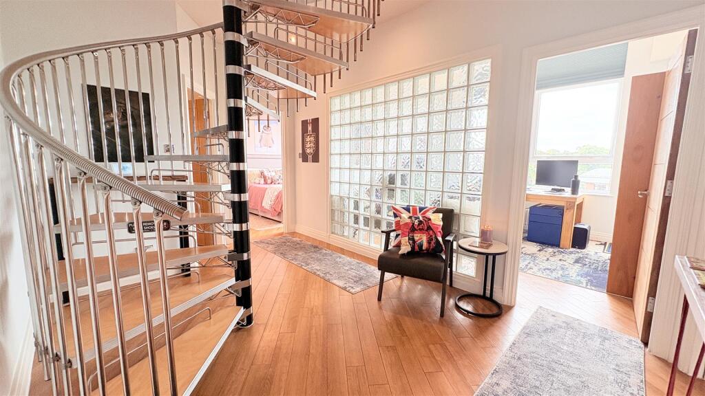 Additional image 4 of Penthouse Suite, Britannic Park, Moseley, Birmingham