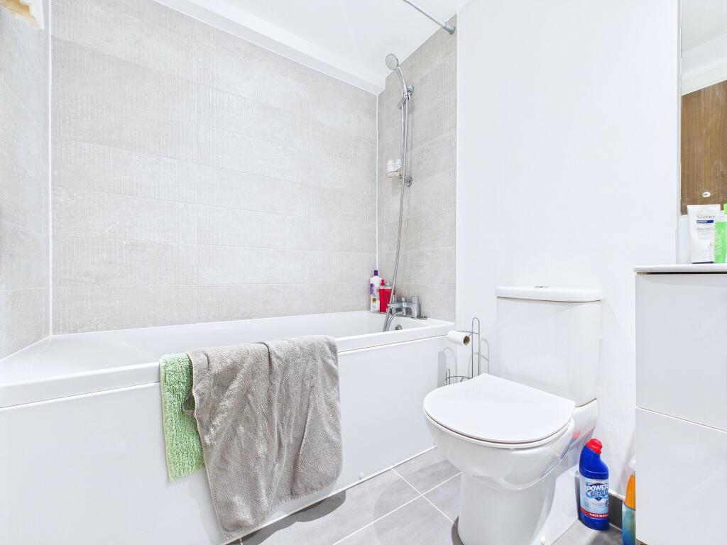 Additional image 10 of Lombard Street, Fabrick Square, B12