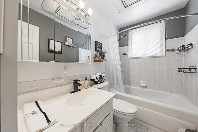 Additional image 20 of 44 Billington Cres