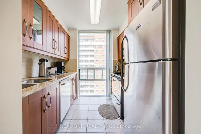 Additional image 17 of 15 Michael Power Pl Unit 1507